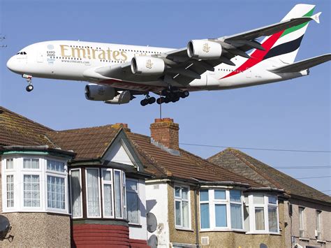 emirates flights from uk